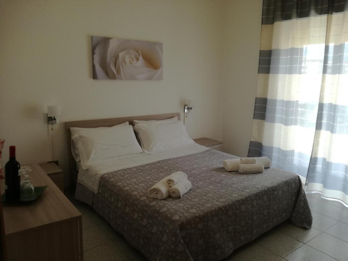 Appartement Giusy'S Place 1 à Campofelice Di Roccella Extérieur photo